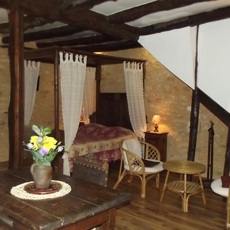 Gites Des 3 Vallees Salignac Eyvigues Zewnętrze zdjęcie
