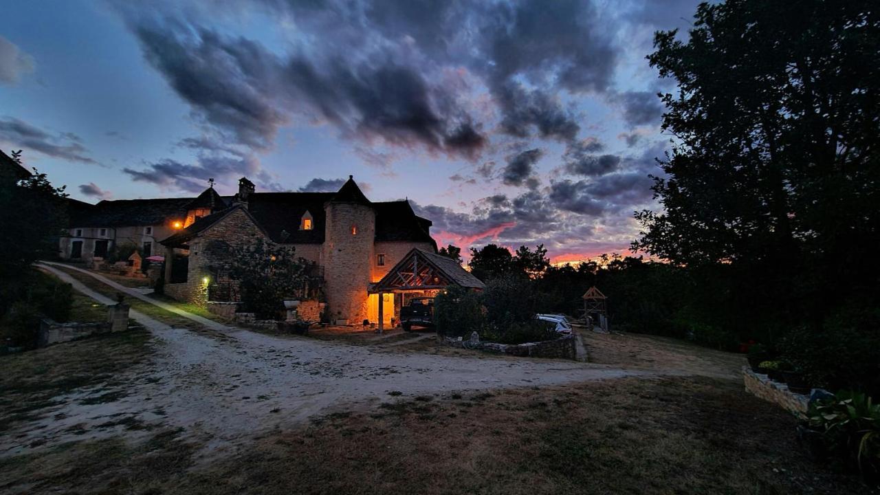 Gites Des 3 Vallees Salignac Eyvigues Zewnętrze zdjęcie